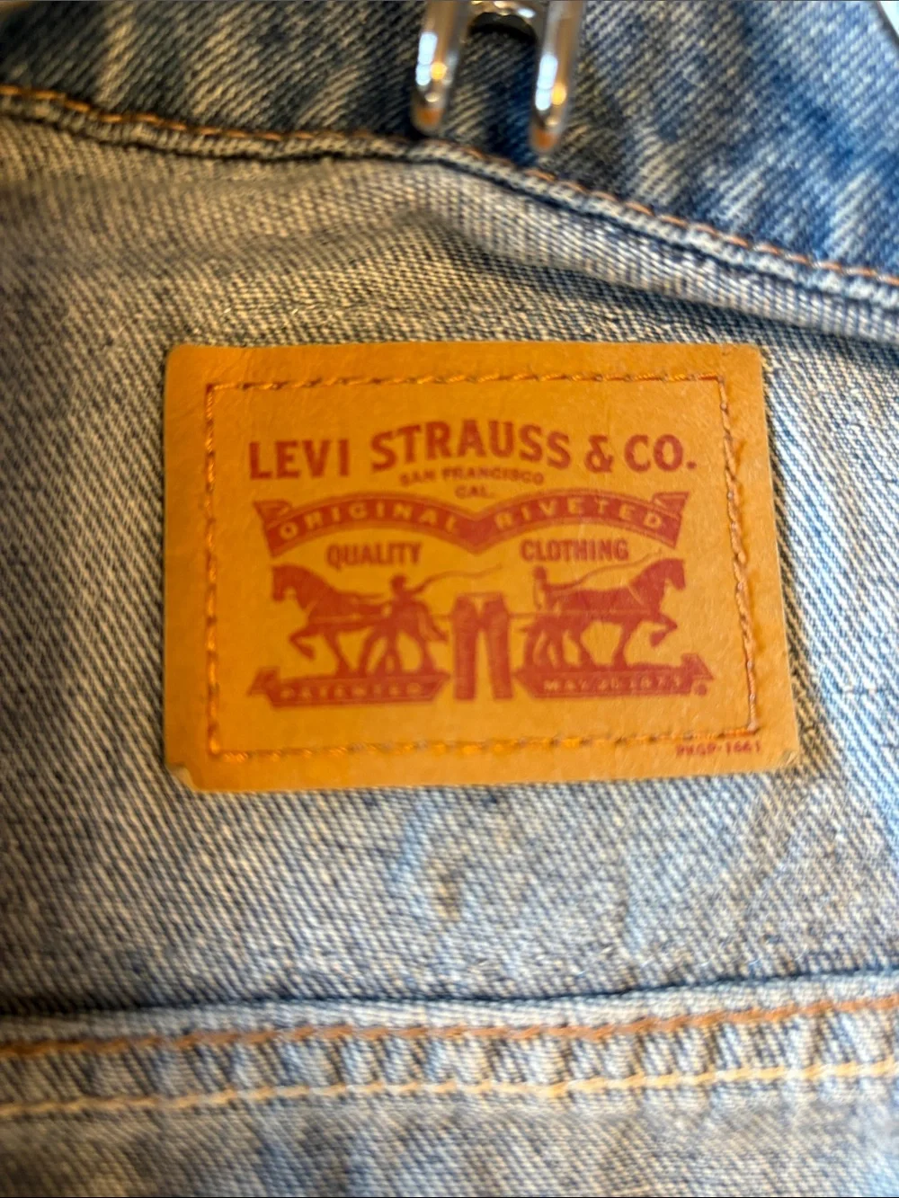 Levi’s Girls 10-12 Denim Jacket Sequin Cherry Patch Good Vibes MIA